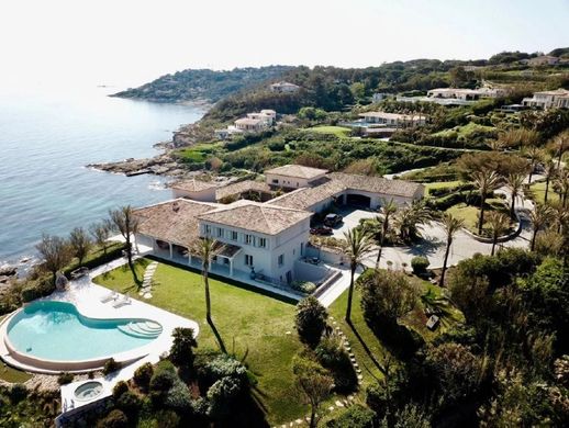 Luxury home in Saint-Tropez, Var