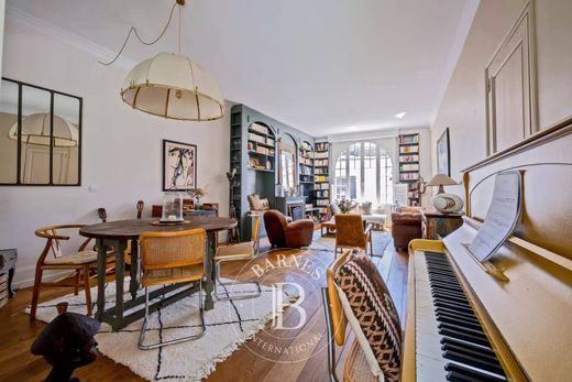 Πολυτελή κατοικία σε Μπορντό, Gironde