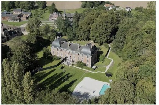 Castle in Goyencourt, Somme