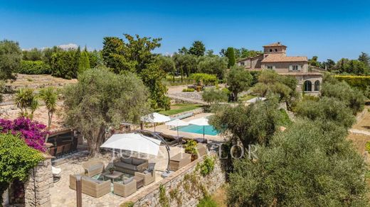 Luxury home in Châteauneuf-Grasse, Alpes-Maritimes