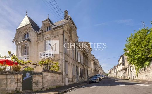 Luxe woning in Angoulême, Charente