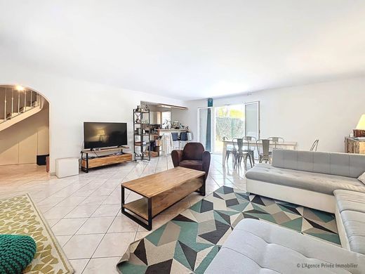 Элитный дом, Villeneuve-Loubet, Alpes-Maritimes