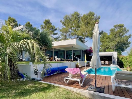 Luxury home in Saint-Clément-de-Rivière, Hérault