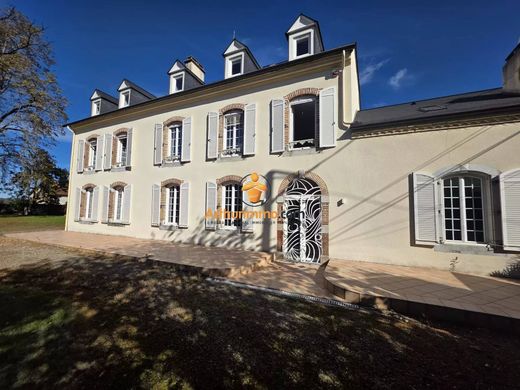 Luxury home in Tarbes, Hautes-Pyrénées