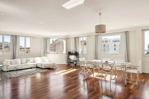 カンヌ, Alpes-Maritimesのアパートメント