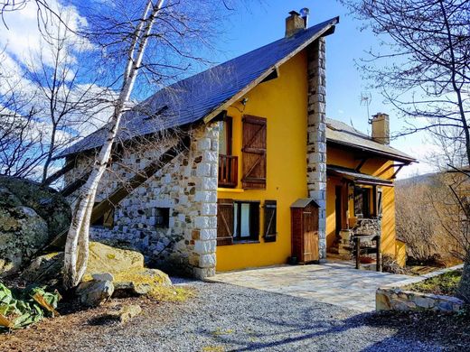 Hotel in Dorres, Pyrénées-Orientales