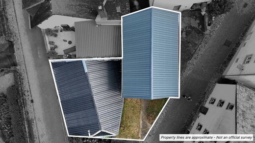 Grond in Esch-sur-Sûre, Wiltz