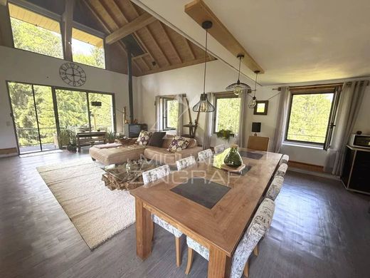 Chalet in Cordon, Haute-Savoie