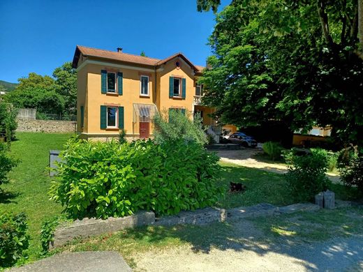 Luxury home in Sauzet, Drôme
