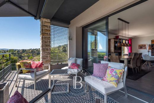 Luxury home in Saint-Cyr-au-Mont-d'Or, Rhône