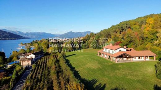 Villa in Ranco, Provincia di Varese