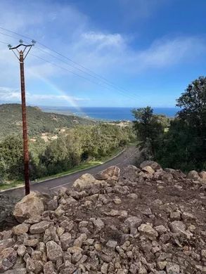 Land in Sari-Solenzara, South Corsica