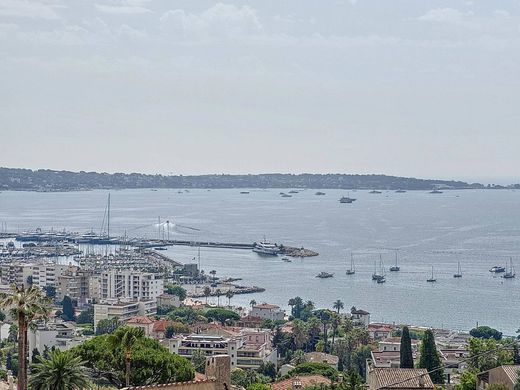 Villa in Golfe-Juan, Alpes-Maritimes