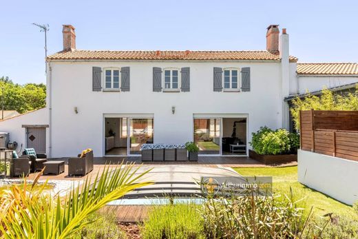 Luxury home in Challans, Vendée