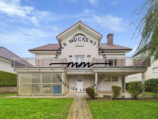 Luxus-Haus in Bertrange, Canton de Luxembourg