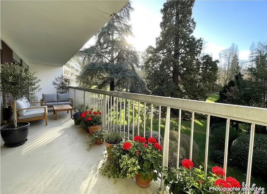 Apartment in Ville-d'Avray, Hauts-de-Seine