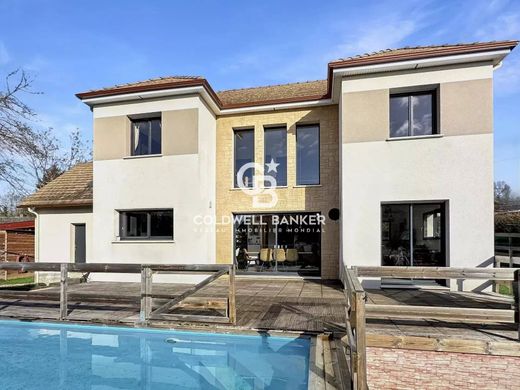 Luxury home in Saint-Martin-aux-Chartrains, Calvados