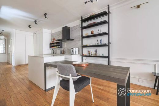 Apartment / Etagenwohnung in Saint-Germain, Odéon, Monnaie, Paris