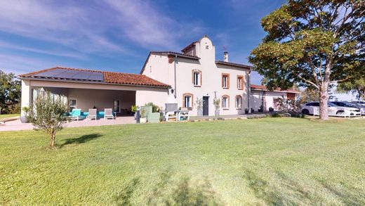 Rural or Farmhouse in Calmont, Upper Garonne