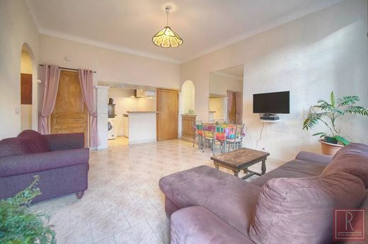 Apartment / Etagenwohnung in Cannes, Alpes-Maritimes