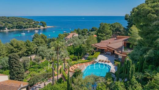 Luxury home in Saint-Jean-Cap-Ferrat, Alpes-Maritimes
