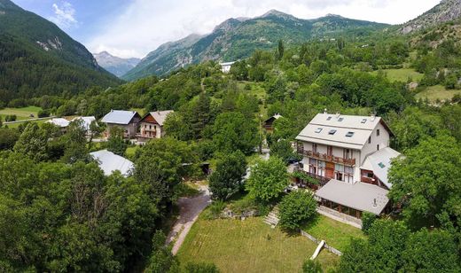 Hotel w Freissinières, Hautes-Alpes