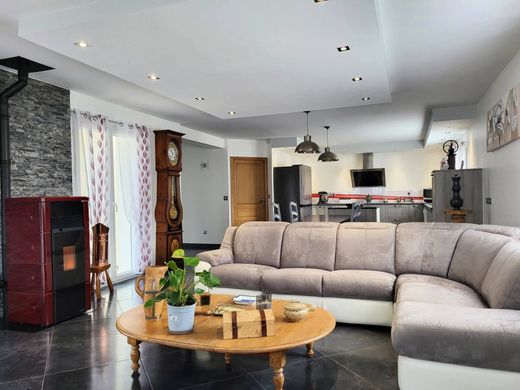 豪宅  Le Bourget-du-Lac, Savoy