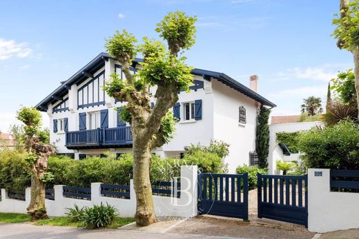 Luxury home in Guéthary, Pyrénées-Atlantiques