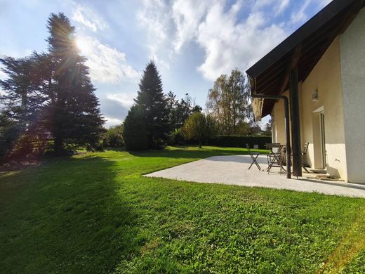 Luxus-Haus in Étercy, Haute-Savoie