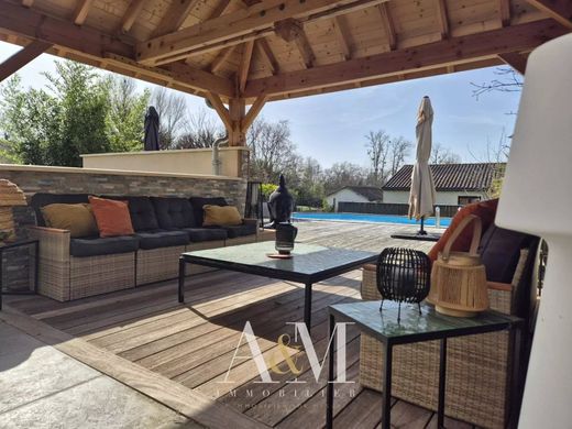Luxury home in Angoulême, Charente