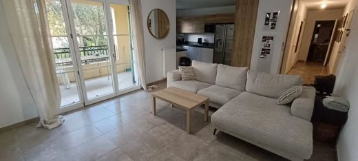 Apartment / Etagenwohnung in Roquefort-les-Pins, Alpes-Maritimes
