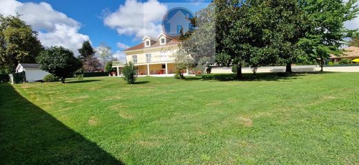 ‏בתי יוקרה ב  Sauvagnon, Pyrénées-Atlantiques