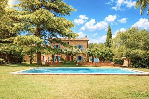 Rural or Farmhouse in Le Cannet-des-Maures, Var