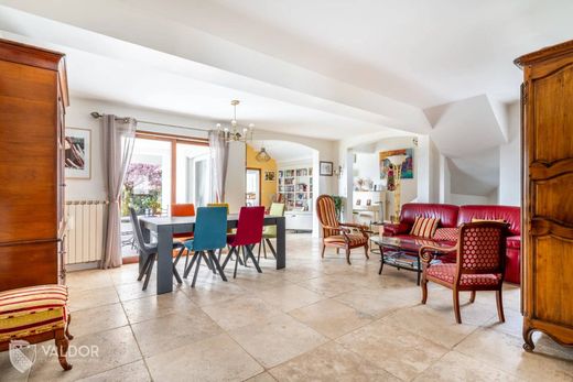 Luxury home in Reyrieux, Ain