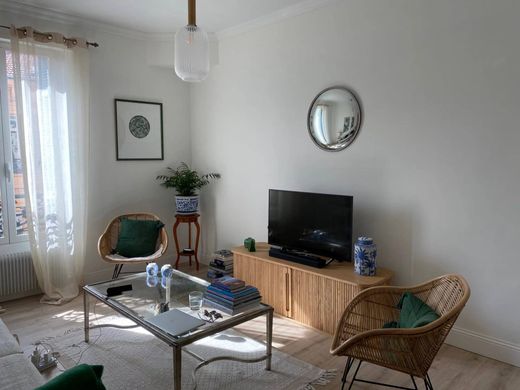 Apartment / Etagenwohnung in Cannes, Alpes-Maritimes