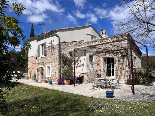 Villa in Le Rouret, Alpes-Maritimes