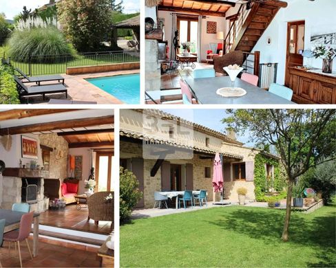 Villa in Saint-Martin-d'Ardèche, Ardèche