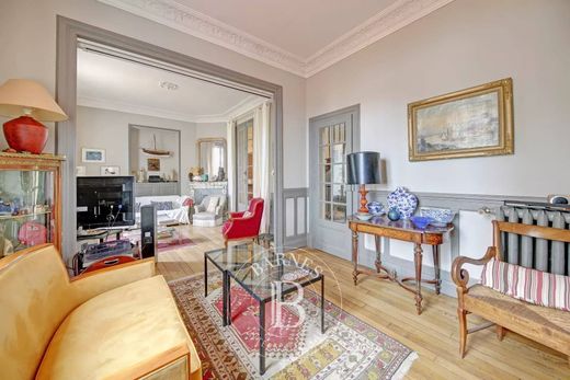 Элитный дом, Версаль, Yvelines