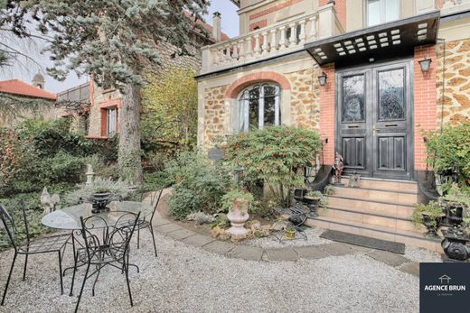 Casa de lujo en Saint-Maur-des-Fossés, Valle de Marne