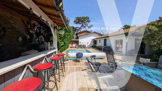 Luxury home in La Teste-de-Buch, Gironde