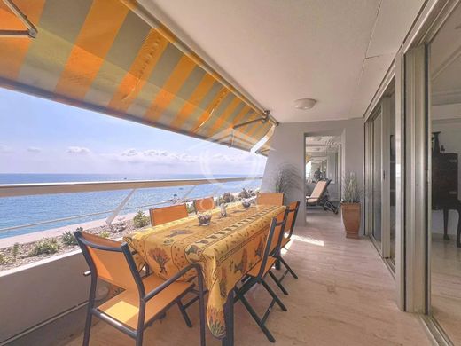 Piso / Apartamento en Villeneuve-Loubet, Alpes Marítimos