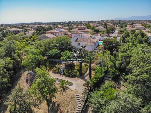 Luxury home in Perpignan, Pyrénées-Orientales