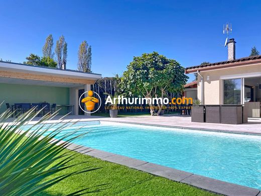 Casa di lusso a Bourgoin-Jallieu, Isère