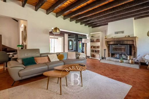 Элитный дом, Saint-Cyr-au-Mont-d'Or, Rhône