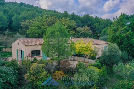 Villa en Le Puy-Sainte-Réparade, Bocas del Ródano