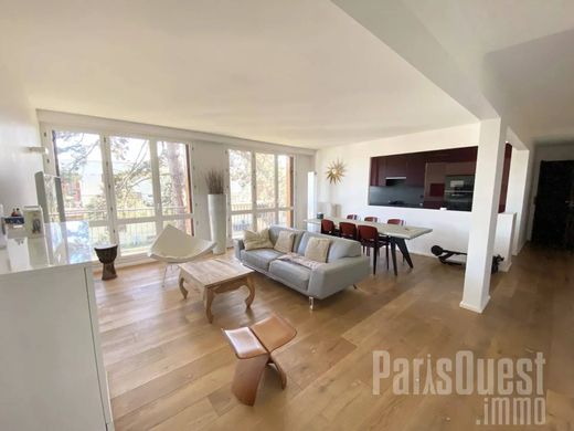 Daire Sevr, Hauts-de-Seine