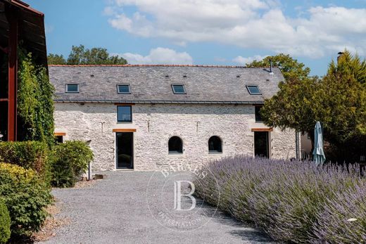 Luxe woning in Sucé-sur-Erdre, Loire-Atlantique