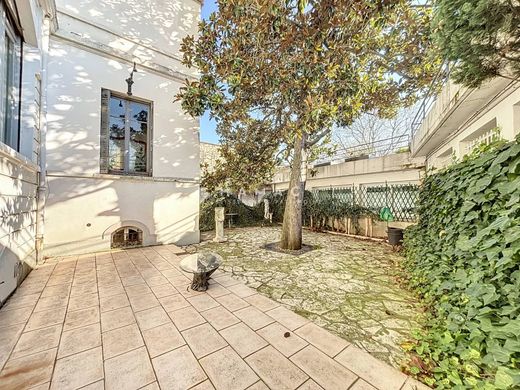 Apartment / Etagenwohnung in Lyon, Rhône