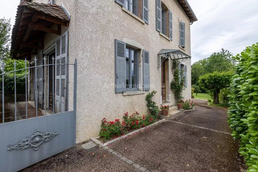 Luxury home in Corbelin, Isère