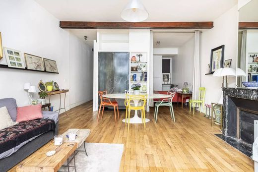 Apartment / Etagenwohnung in Tour Eiffel, Invalides – Ecole Militaire, Saint-Thomas d’Aquin, Paris
